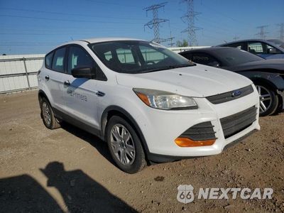 Czwarte zdjęcie samochodu z boku: 2014 FORD ESCAPE S VIN:1FMCU0F72EUC44069 - miniatura