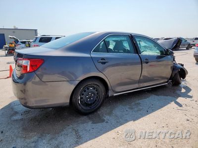 Trzecie zdjęcie samochodu z tyłu: 2014 TOYOTA CAMRY L VIN:4T4BF1FK6ER428291 - miniatura