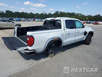 Trzecie zdjęcie samochodu z tyłu: 2024 GMC CANYON ELEVATION VIN:1GTP5BEK8R1107584 - miniatura