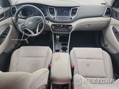 Zdjęcie 8 z 14 samochodu: 2018 HYUNDAI TUCSON VALUE VIN:KM8J33A28JU831636 - miniatura
