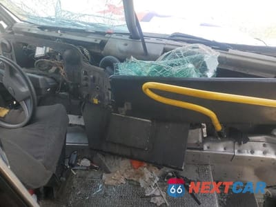 Zdjęcie 8 z 14 samochodu: 2007 FREIGHTLINER CHASSIS M - TRUCKS DELIVERY VAN VIN:4UZAARBW27CZ31661 - miniatura