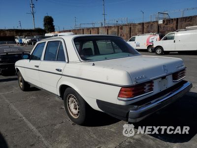 Drugie zdjęcie samochodu z przodu: 1982 MERCEDES-BENZ 300 DT VIN:WDBAB33A5CB003942 - miniatura