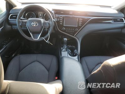 Zdjęcie 8 z 14 samochodu: 2018 TOYOTA CAMRY L VIN:4T1B11HK4JU526669 - miniatura