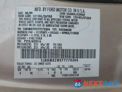 Zdjęcie 12 z 12 samochodu: 2000 LINCOLN TOWN CAR SIGNATURE VIN:1LNHM82WXYY770304 - miniatura