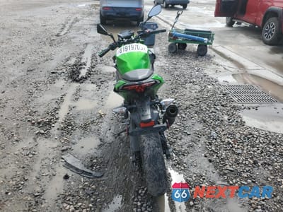 Czwarte zdjęcie samochodu z boku: 2024 KAWASAKI ER500 VIN:ML5ERGE13RDA08392 - miniatura