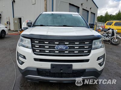 Piąte zdjęcie samochodu w środku: 2017 FORD EXPLORER XLT VIN:1FM5K7D82HGA92073 - miniatura