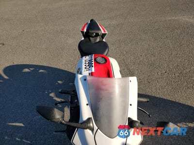 Piąte zdjęcie samochodu w środku: 2022 YAMAHA YZFR7 VIN:JYARM38EXNA003210 - miniatura