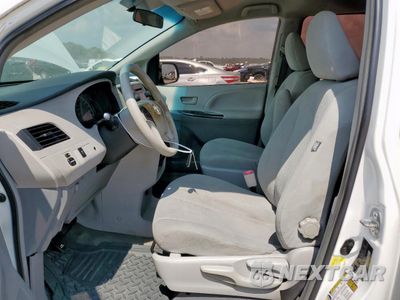 Zdjęcie 7 z 13 samochodu: 2012 TOYOTA SIENNA VIN:5TDZK3DC1CS228159 - miniatura