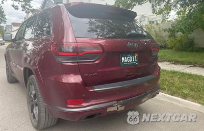 Trzecie zdjęcie samochodu z tyłu: 2019 JEEP GRAND CHEROKEE LIMITED VIN:1C4RJFBGXKC841021 - miniatura