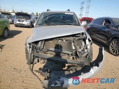 Piąte zdjęcie samochodu w środku: 2011 NISSAN PATHFINDER S VIN:5N1AR1NB8BC617900 - miniatura