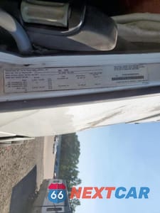 Zdjęcie 10 z 10 samochodu: 2006 VOLVO VN VNL VIN:4V4NC9GH96N398029 - miniatura