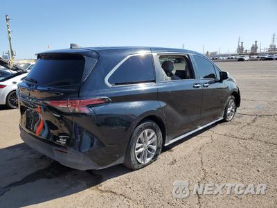Trzecie zdjęcie samochodu z tyłu: 2022 TOYOTA SIENNA XLE VIN:5TDYRKEC6NS130876 - miniatura