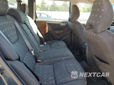 Zdjęcie 10 z 12 samochodu: 2005 VOLVO V70 FWD VIN:YV1SW592452482163 - miniatura