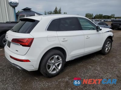 Trzecie zdjęcie samochodu z tyłu: 2021 AUDI Q5 PREMIUM VIN:WA1AAAFY6M2034386 - miniatura