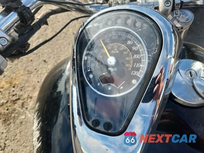 Zdjęcie 7 z 8 samochodu: 2009 SUZUKI VL800 VIN:JS1VS55A492107384 - miniatura