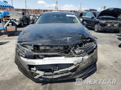 Piąte zdjęcie samochodu w środku: 2019 HONDA ACCORD LX VIN:1HGCV1F10KA102191 - miniatura