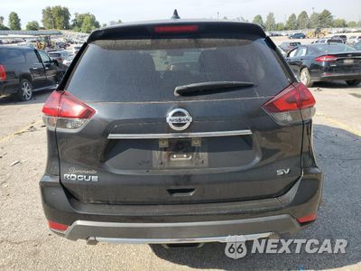 Zdjęcie 6 z 15 samochodu: 2018 NISSAN ROGUE S VIN:KNMAT2MT3JP537613 - miniatura