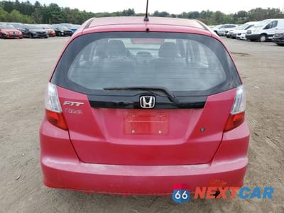 Zdjęcie 6 z 12 samochodu: 2010 HONDA FIT VIN:JHMGE8H20AC019845 - miniatura