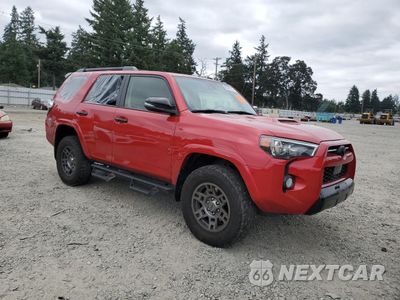 Czwarte zdjęcie samochodu z boku: 2020 TOYOTA 4RUNNER SR5/SR5 PREMIUM VIN:JTEBU5JR8L5773177 - miniatura