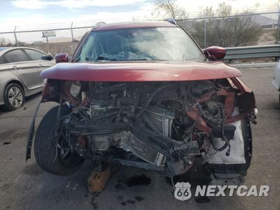 Piąte zdjęcie samochodu w środku: 2019 NISSAN ROGUE S VIN:5N1AT2MT8KC790219 - miniatura