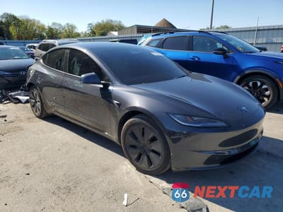 Czwarte zdjęcie samochodu z boku: 2025 TESLA MODEL 3 VIN:5YJ3E1EBXSF000722 - miniatura