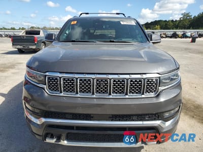 Piąte zdjęcie samochodu w środku: 2022 JEEP GRAND WAGONEER SERIES III VIN:1C4SJVGJ6NS195647 - miniatura
