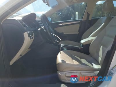 Zdjęcie 7 z 12 samochodu: 2018 VOLKSWAGEN JETTA SE VIN:3VWDB7AJ1JM253626 - miniatura