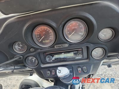 Zdjęcie 7 z 10 samochodu: 2008 HARLEY-DAVIDSON FLHTCUI VIN:1HD1FC4128Y696279 - miniatura