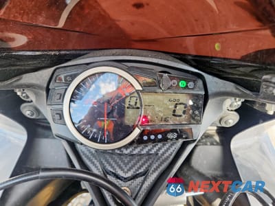 Zdjęcie 7 z 11 samochodu: 2025 SUZUKI GSX-R750 VIN:JS1GR7MA4S7101711 - miniatura