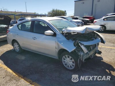 Czwarte zdjęcie samochodu z boku: 2019 NISSAN VERSA S VIN:3N1CN7AP4KL851021 - miniatura