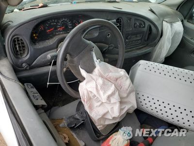 Zdjęcie 8 z 14 samochodu: 2005 FORD ECONOLINE E150 VAN VIN:1FTRE14W75HA00700 - miniatura
