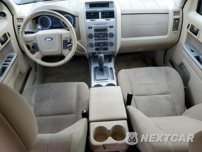 Zdjęcie 8 z 13 samochodu: 2010 FORD ESCAPE XLT VIN:1FMCU0D74AKB11984 - miniatura