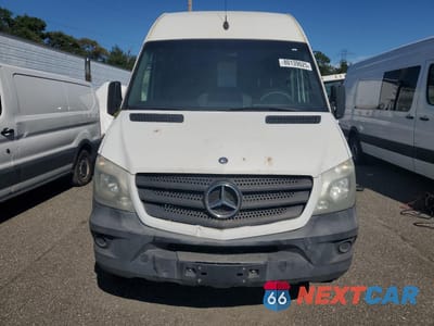 Piąte zdjęcie samochodu w środku: 2015 MERCEDES-BENZ SPRINTER 2500 VIN:WD3PE8CC8FP106002 - miniatura