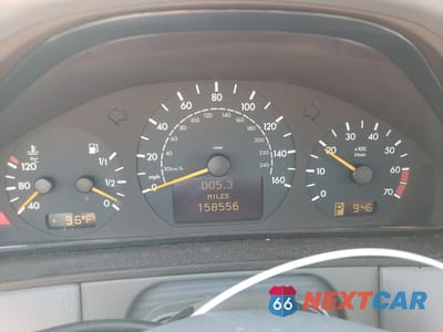 Zdjęcie 9 z 12 samochodu: 2000 MERCEDES-BENZ E 320 VIN:WDBJF65G8YA958920 - miniatura