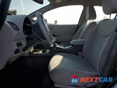 Zdjęcie 7 z 14 samochodu: 2012 NISSAN LEAF SV VIN:JN1AZ0CP8CT024751 - miniatura