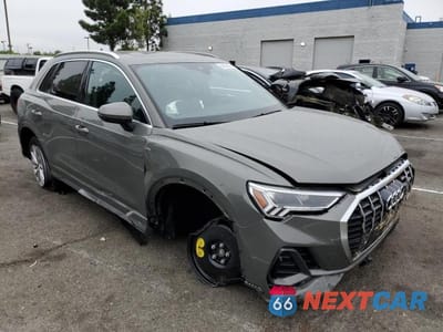 Czwarte zdjęcie samochodu z boku: 2025 AUDI Q3 PREMIUM PLUS S LINE 45 VIN:WA1EECF37S1007299 - miniatura