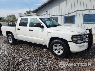 Czwarte zdjęcie samochodu z boku: 2009 DODGE DAKOTA SXT VIN:1D3HE38P09S785247 - miniatura