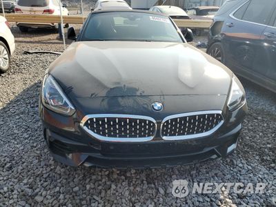 Piąte zdjęcie samochodu w środku: 2022 BMW Z4 SDRIVE30I VIN:WBAHF3C04NWX42062 - miniatura
