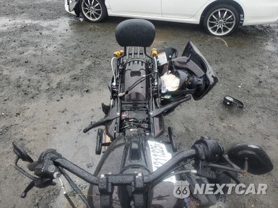 Piąte zdjęcie samochodu w środku: 2011 HARLEY-DAVIDSON FLHX VIN:1HD1KB418BB624387 - miniatura