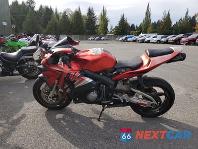Trzecie zdjęcie samochodu z tyłu: 2011 HONDA CBR600 RR VIN:JH2PC37074M101376 - miniatura