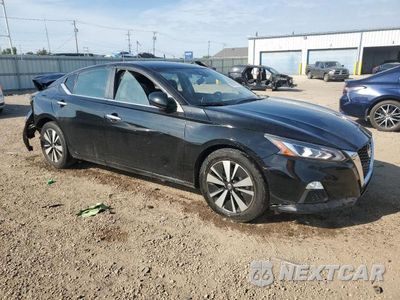 Czwarte zdjęcie samochodu z boku: 2022 NISSAN ALTIMA SV VIN:1N4BL4DV5NN327829 - miniatura