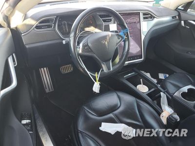 Zdjęcie 8 z 13 samochodu: 2015 TESLA MODEL S 85 VIN:5YJSA1H13FFP73435 - miniatura