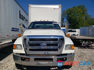 Piąte zdjęcie samochodu w środku: 2011 FORD F650 SUPER DUTY VIN:3FRNF6FC3BV595688 - miniatura
