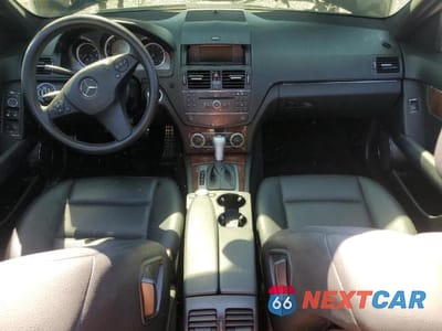 Zdjęcie 8 z 13 samochodu: 2009 MERCEDES-BENZ C 300 4MATIC VIN:WDDGF81X99R081845 - miniatura