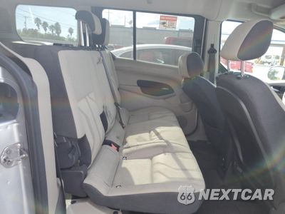 Zdjęcie 11 z 14 samochodu: 2015 FORD TRANSIT CONNECT XLT VIN:NM0GS9F79F1194304 - miniatura