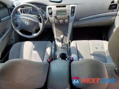 Zdjęcie 8 z 12 samochodu: 2010 HYUNDAI SONATA GLS VIN:5NPET4AC9AH624056 - miniatura
