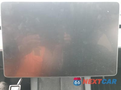 Zdjęcie 9 z 12 samochodu: 2023 TESLA MODEL Y VIN:7SAYGAEE4PF602682 - miniatura