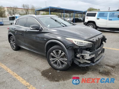 Czwarte zdjęcie samochodu z boku: 2017 INFINITI QX30 BASE VIN:SJKCH5CR3HA026107 - miniatura