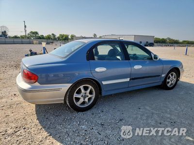 Trzecie zdjęcie samochodu z tyłu: 2005 HYUNDAI SONATA GLS VIN:KMHWF35HX5A157086 - miniatura