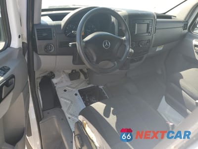 Zdjęcie 8 z 13 samochodu: 2015 MERCEDES-BENZ SPRINTER 2500 VIN:WD3PE8CC8FP106002 - miniatura